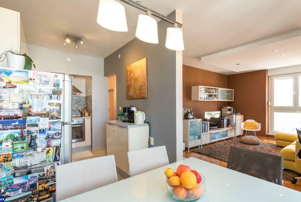 Apartment Penthouse Ema Split Exterior photo